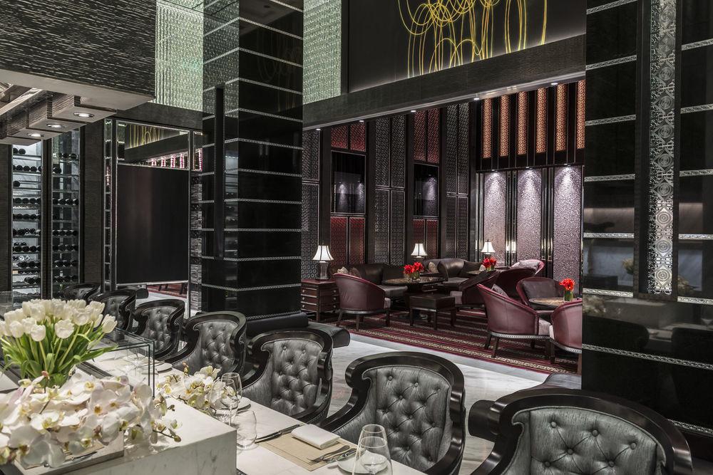 Hotel Regent Pudong - Complimentary First Round Minibar Per - Including A Bottle Of Wine